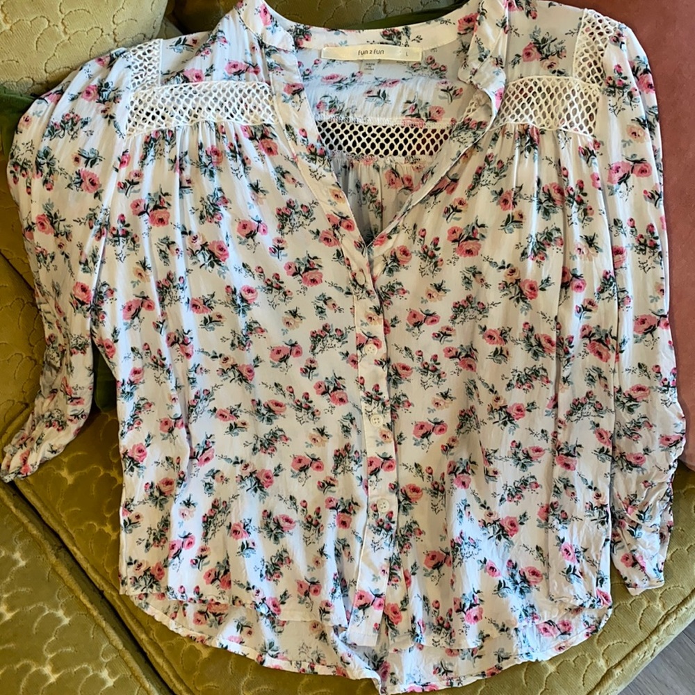 Floral print blouse
